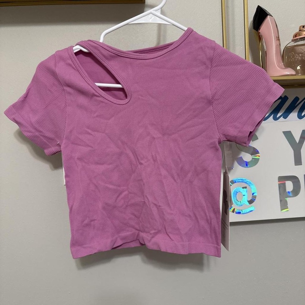 Aura Mauve Ribbed Short Sleeve Cutout Crop Top